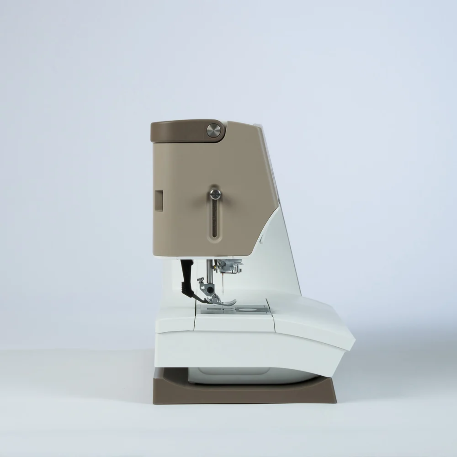 PFAFF Creative Elevate 680